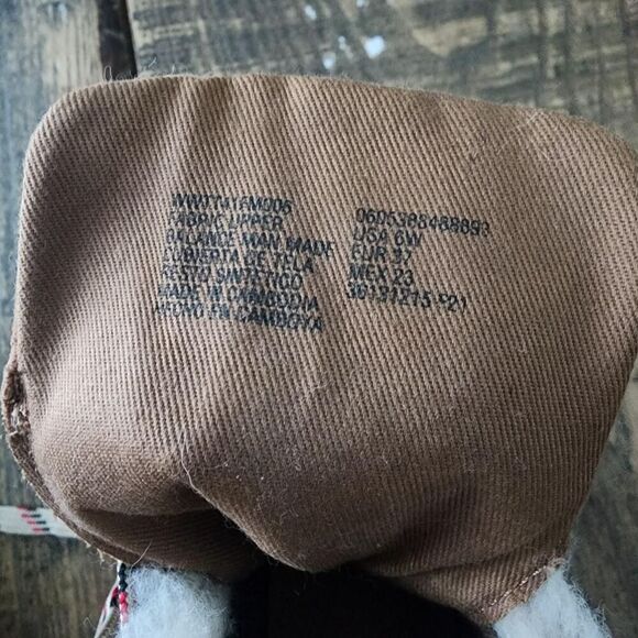 Time-and-tru Women's White and Brown Boots Size 6 Wide - Picture 6 of 6